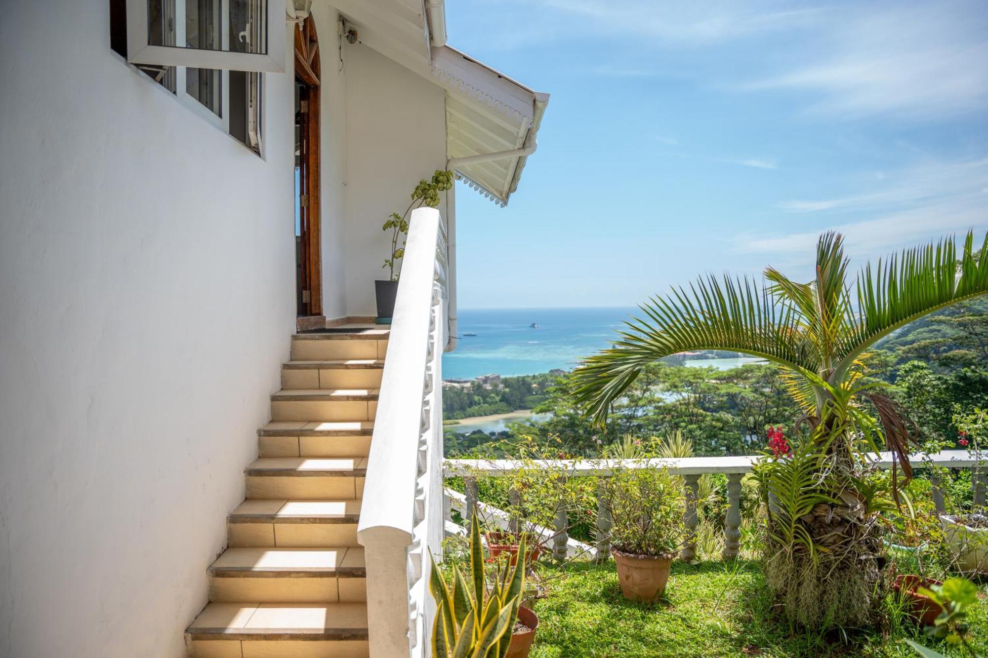 Beau Soleil Stunning Sea View One Bedroom *